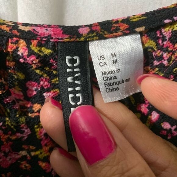 H&M Summer Dress   - Picture 4 of 7